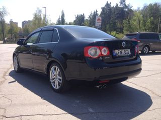 Volkswagen Jetta foto 5