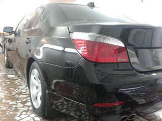 BMW 5 Series foto 4