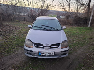 Nissan Almera Tino foto 4