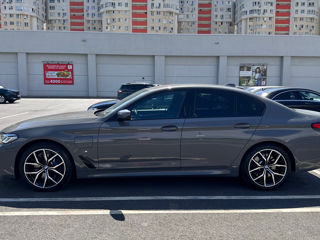 BMW 5 Series foto 3