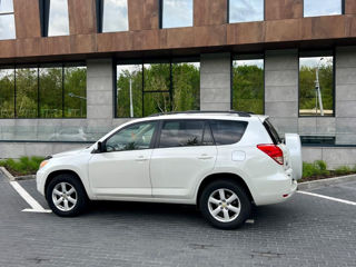 Toyota Rav 4 foto 3