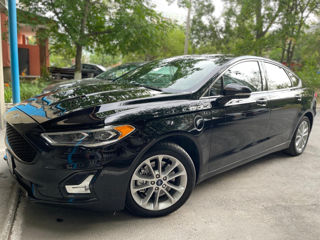 Ford Fusion foto 10