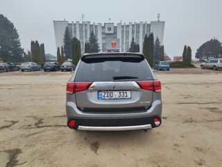 Mitsubishi Outlander foto 5