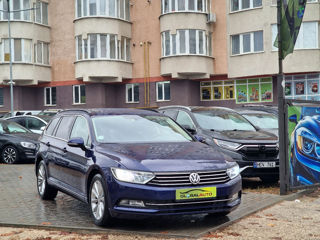 Volkswagen Passat foto 3