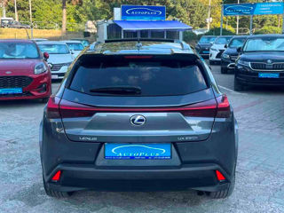 Lexus UX foto 19