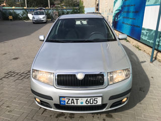 Skoda Fabia foto 2