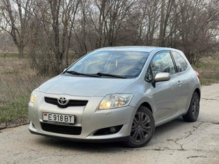 Toyota Auris foto 1