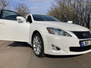 Lexus IS Series