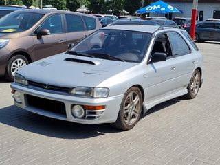 Subaru Impreza foto 1