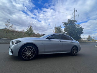 Mercedes E-Class foto 8