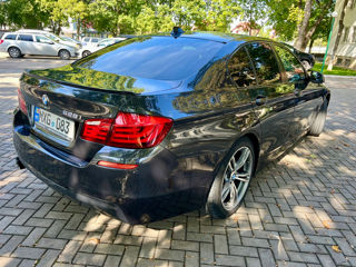 BMW 5 Series foto 2