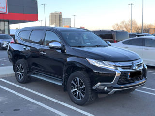 Mitsubishi Pajero Sport foto 3