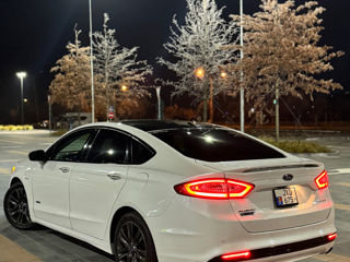 Ford Fusion foto 4