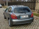 Nissan Almera foto 5