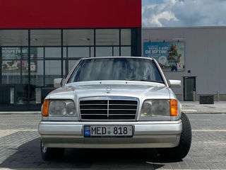 Mercedes Series (W124)