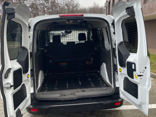 Ford Transit Connect foto 9