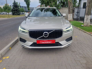 Volvo XC60 foto 2