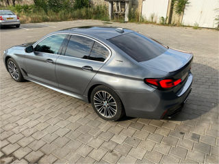 BMW 5 Series foto 4