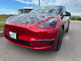Tesla Model Y, 2024
