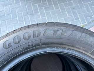 215/55 R17 GoodYear Noi 2022 foto 6