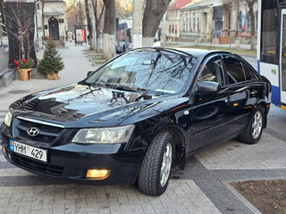 Hyundai Sonata foto 2