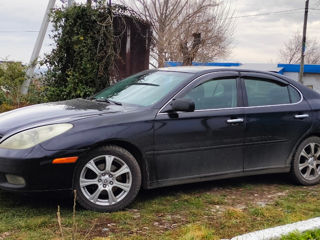 Lexus ES Series