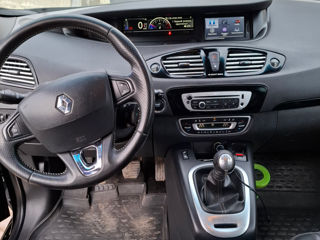 Renault Grand Scenic foto 3