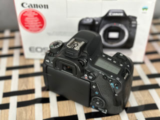 Canon Eos 80D foto 3