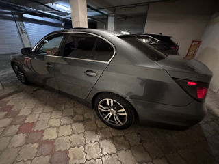 BMW 5 Series foto 7