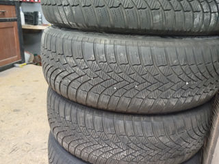 Bridgestone 205/60/R17, 1000 lei pentru toate 4 anvelope foto 2