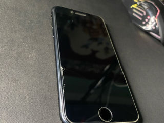 Продам iPhone SE 2020/64 GB, хорошее состояние foto 2