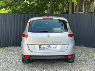 Renault Grand Scenic foto 4
