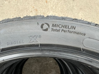 235/40 R19 Michelin Iarnă Noi 2024 foto 5