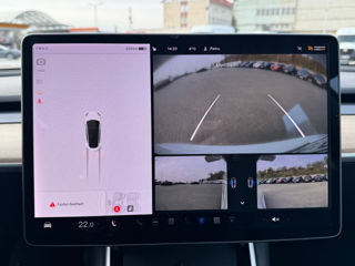 Tesla Model 3 foto 11