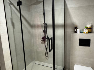 Стеклянные душевые кабины, перегородки, ограждения. фото 5