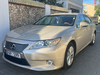 Lexus ES Series