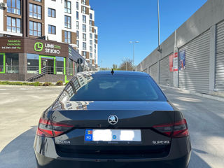 Skoda Superb foto 3