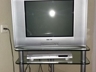 Телевизор Sony Trinitron Vega + DVD Pioneer + Cтол подставка.