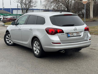 Opel Astra foto 2