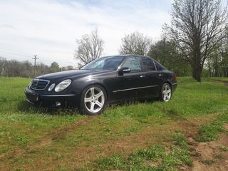 Mercedes E Class foto 6