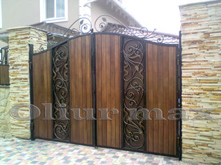 Porți,  copertine, balustrade,garduri, gratii, uși metalice și alte confecții din fier.