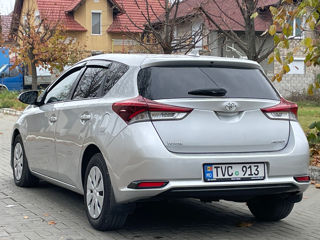 Toyota Auris foto 6