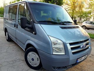 Ford Transit 5+1 locuri foto 1