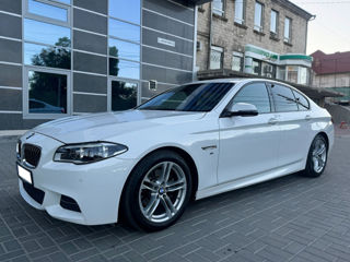 BMW 5 Series foto 3