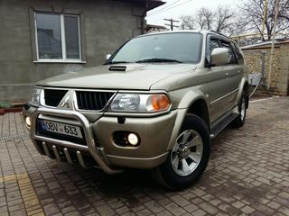 Mitsubishi Pajero Sport foto 10