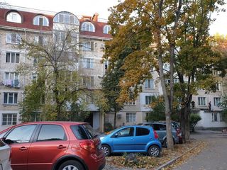 Apartament cu 2 camere, 55 m², Botanica, Chișinău, Chișinău mun. foto 1