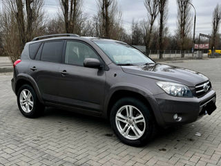 Toyota Rav 4 foto 8