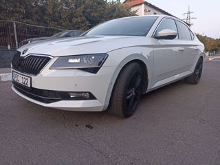 Skoda Superb foto 4