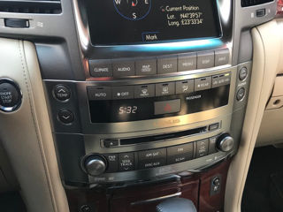 Lexus LX Series foto 13