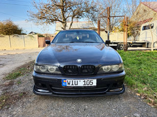 BMW 5 Series foto 4